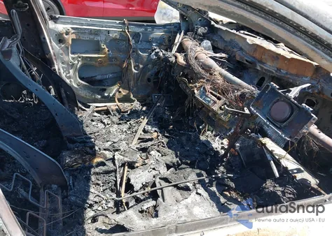 2025 Toyota Camry Se z USA, uszkodzony, nr VIN 4T1DAACK2SU081107